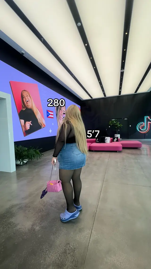 A post by @joolieannie on TikTok caption: #fyp 