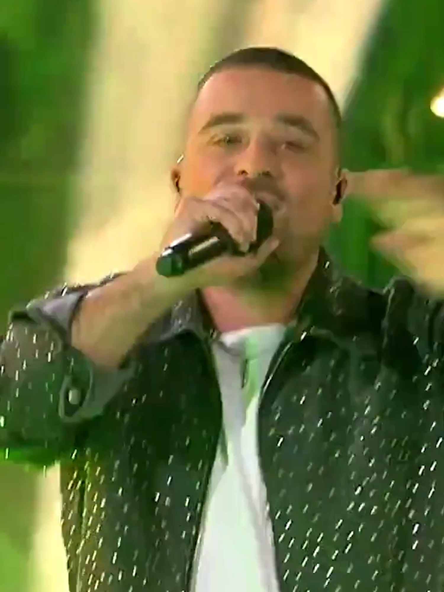 A post by @ichfindschlagertoll on TikTok caption: Die Draufgänger und Pietro Basile 🥳 sorgen für Ohrwurm Alarm beim Schlagerboom Open Air 👏 #diedraufgänger #pietrobasile #gianna #schlager #ichfindschlagertoll @die_draufgaenger @pietrob_basile