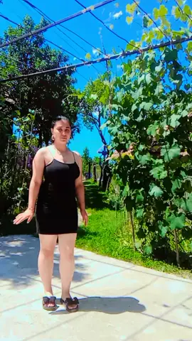 A post by @floreflorentina10 on TikTok caption: #foryou🥰🥰 