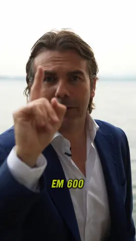 A post by @lf40_yacht on TikTok caption: EM 600 totalmente personalizzabile con accostamenti di materiali, nuance di colori ed essenze a tua scelta! La pregiatezza dei tessuti è garantita da partner d’eccellenza. Quali materiali utilizzeresti per questo incredibile yacht? #lf40_yacht #EM600 #yachtmanager #yacht #yachting #perte #tailormade