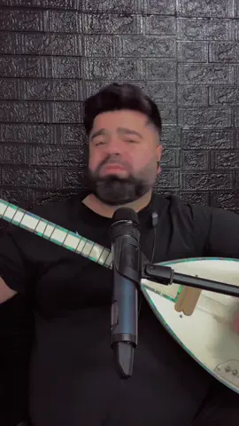 A post by @malek_samo_ on TikTok caption: #tiktoklive #livehighlights 
