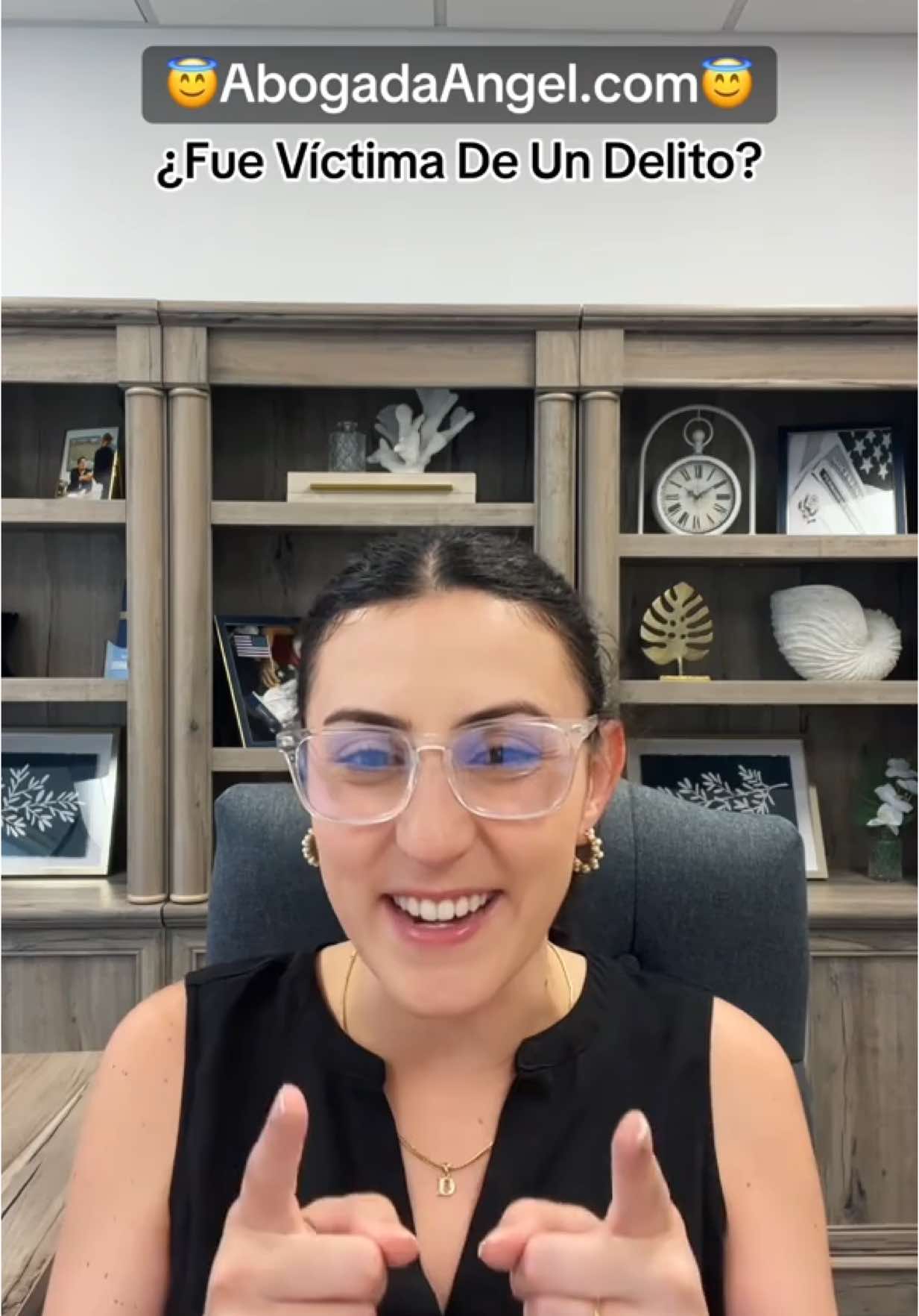 A post by @abogadaangel on TikTok caption: Descubra si cumple con los requisitos para obtener sus documentos gracias a la visa U. Agenda su cita 😇 📞 800-259-5555   #arreglarpapeles #casodeinmigracion #documentos #abogadodeinmigracion #immigration #immigrationlaw #abogadaangel #unimosfamilias #weunitefamilies La firma de abogados Lisinski tiene sucede en Dublín, Ohio y se ocupe exclusiva exclusivamente de casos de inmigración federal ya que Angel Lisinski tiene licencia para practicar la ley estatal sólo en Ohio. Los resultados varían y no pueden ser garantizados. El éxito pasado no garantiza resultados futuros. Las publicaciones no constituyen asesoramiento jurídico. No todos califican.
