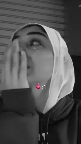 A post by @mayare.nagiib on TikTok caption: كلو فرح بأذايا😅#صاحبه_قلم_الروج_الاحمر #trust_mayar_emad  #CapCut 