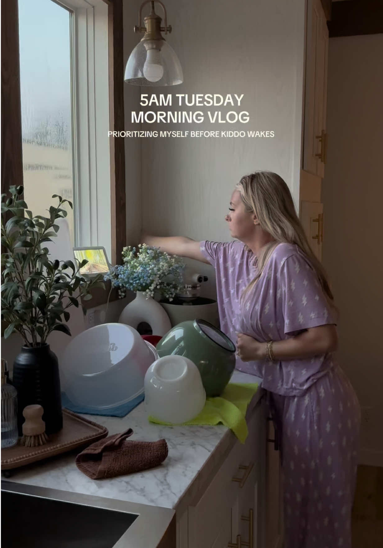 A post by @kylieapitts on TikTok caption: It’s 6am and my CarPlay chose full blast mid song☠️☠️☠️ #ditl #morningroutine  #cooking #5ammorningroutine 