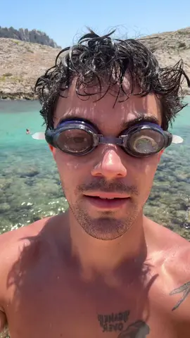 A post by @olivermillsn on TikTok caption: Having the time of my life #marseille #france #france🇫🇷 