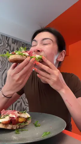 A post by @chloegervais15 on TikTok caption: En mode @louloukitchen_ aujourd’hui 👩🏻‍🍳🥰