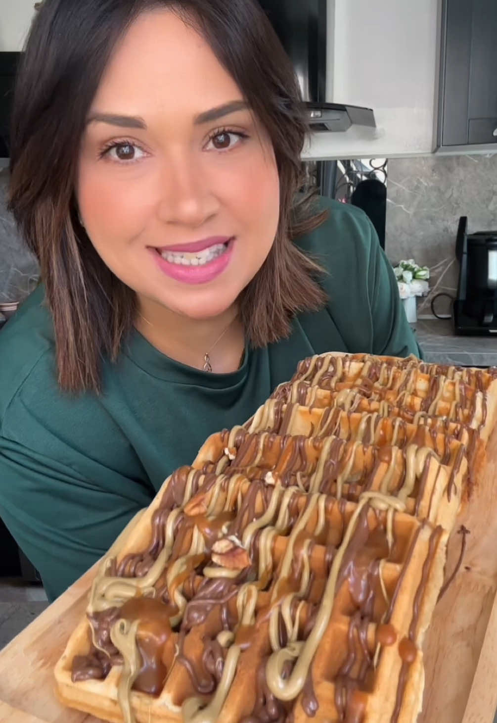 A post by @majda.berrada on TikTok caption: وصفة الوافل أو الكوفر recette des gaufres 🧇#gaufres #foraine#gouter #recipe #وافل #كوفر 