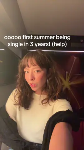 A post by @aubreyandersonemmons on TikTok caption: I’m actually doing great dw hehe #fyp #foryou #breakup #single #NewMusic #music #indiemusic 
