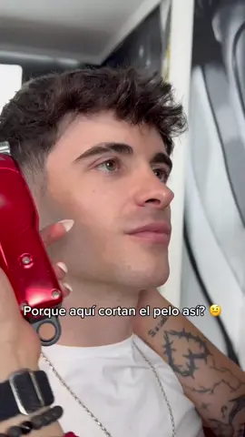 A post by @sergioeleven on TikTok caption: Porque cortan el pelo así?