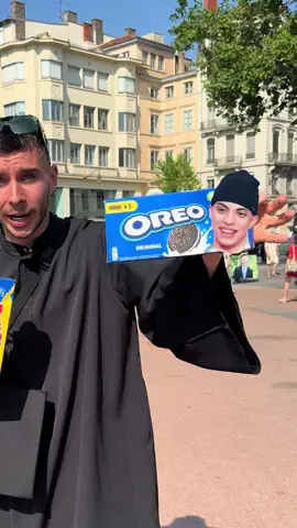 A post by @gabinouvilla on TikTok caption: DELICHOC pas d’accord ? Vous êtes team Oréo ou Delichoc ? @Anyme023 t’as rendu fou internet la ! #defi #videodrole 
