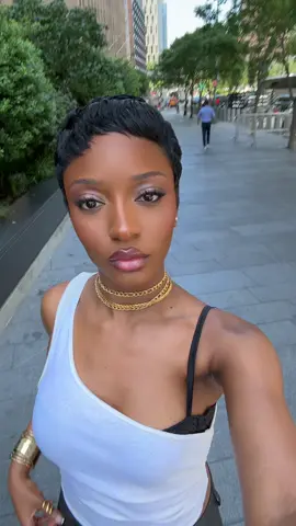 A post by @ayrastarr on TikTok