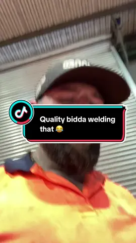 A post by @tattoooedtech1 on TikTok caption: Quality bidda welding that bruva 😂😩🤦‍♂️ #weldersofitktok #mechanicsoftiktok #shoddyworkmanship #tattoooedtech #fyp #mobilemechanic #trucktok #volvotrucks 