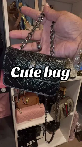 A post by @kenyattamademebuyit on TikTok caption: I luvvvvvv.  🖤🖤🖤. #cutebag #crossbodybag #totebag #affordablefashion #tiktokshopfinds #baglover #DealsForYouDays #minikurt 