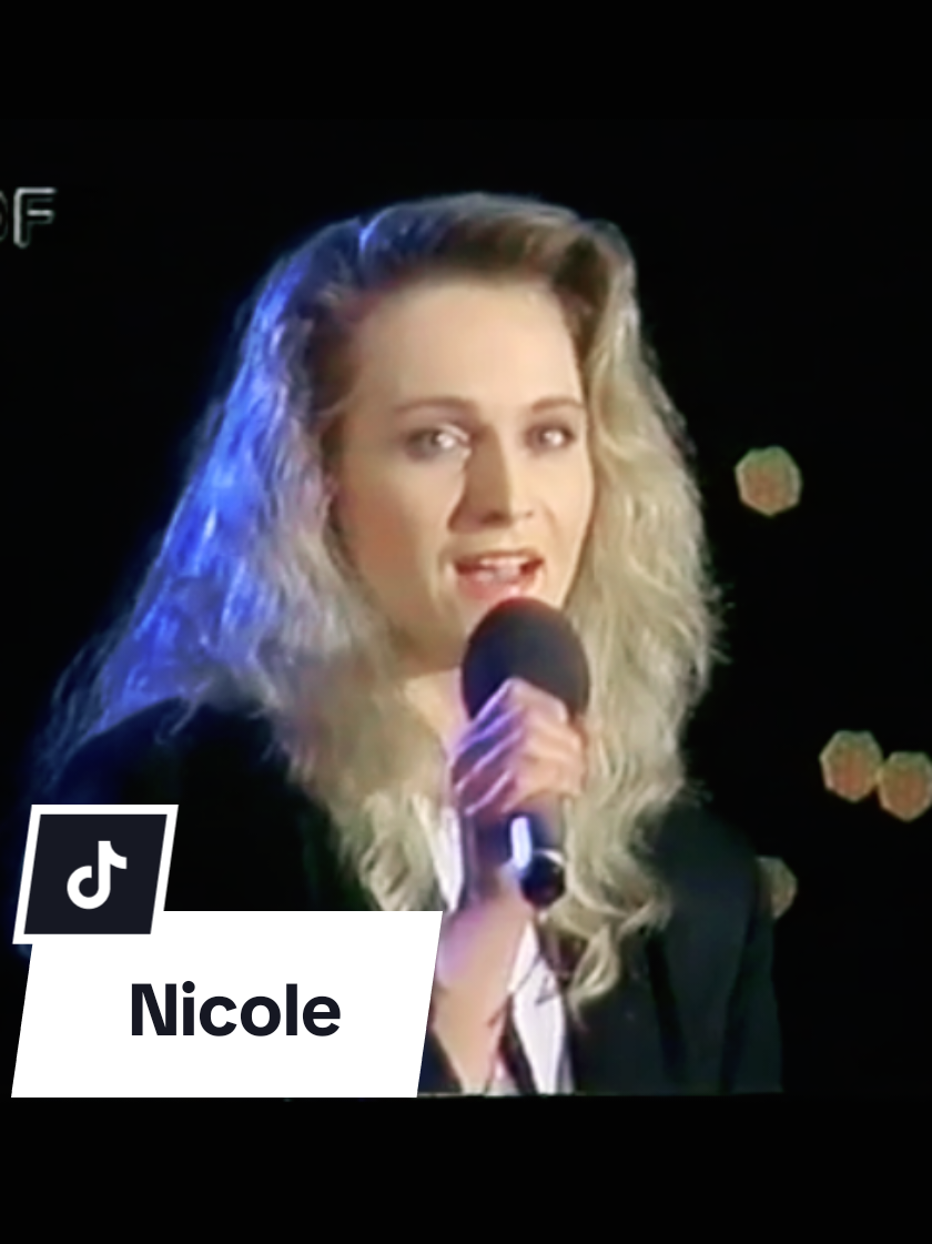A post by @schlagermusikfueralle on TikTok caption: #foryou #video #viral_video #musikviral #tiktokmusik #90smusiclove #lovemusic #musik 