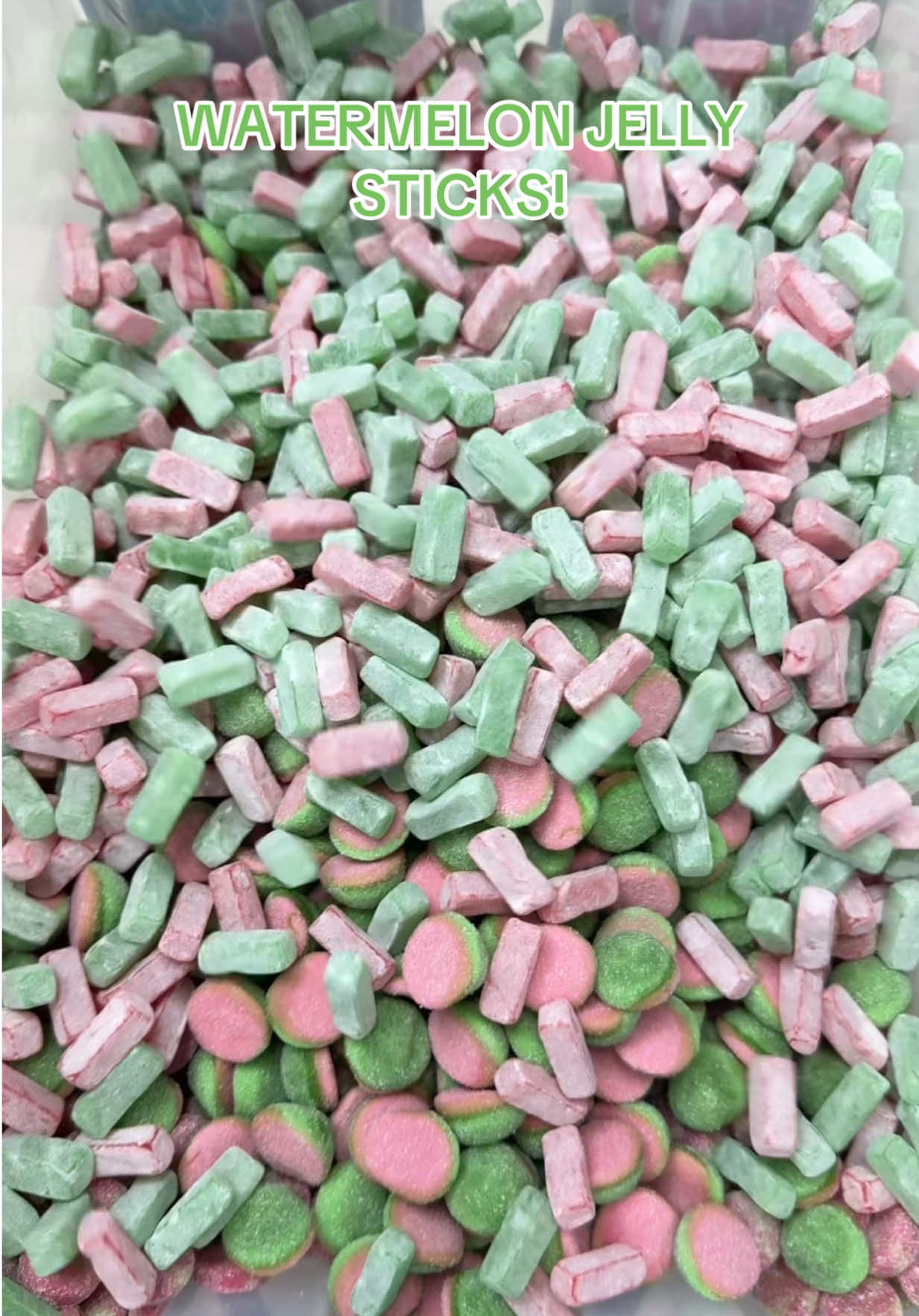 A post by @poppincandyofficial on TikTok caption: Watermelon Mix🍉 #watermelon #candy #slam 