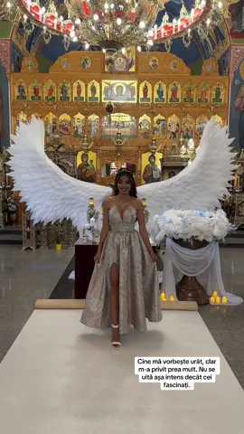 A post by @adrianaciriblan95 on TikTok caption: Te deranjează ce sunt, nu ce fac 🤝