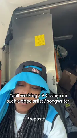 A post by @liamusic on TikTok caption: #fypシ #fypシ゚viral #fyp #foryoupage #amazondriver #singer #Songwriter #pridemonth #