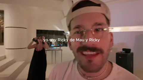 A post by @mauyricky on TikTok caption: activos ahora mismos 🌴🌙  VLOG 3 #samaná #mauyricky 