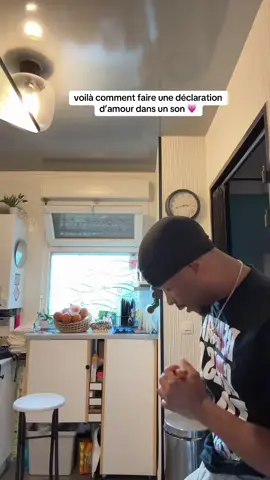 A post by @attachingboy on TikTok caption: One dream, toi et moi dans une maison baby 🍒 #Curly #NewMusic 