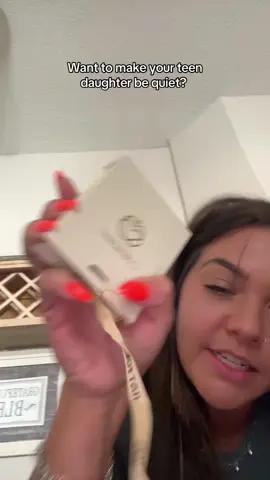 A post by @ash_lay on TikTok caption: Time to make them be quiet with a new necklace 