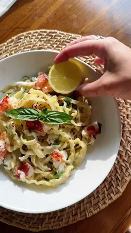 A post by @kristenfaith_eats on TikTok caption: Summer Lobster Pasta 🦞 #lobsterpasta #pastanight #lobster #pastarecipe #lemonpasta #EasyRecipe #summerrecipes #yum #fyp 