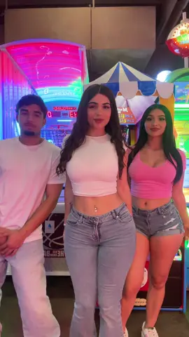 A post by @realalinnarosee on TikTok caption: @$al 🛩️ @ayelen🎀 