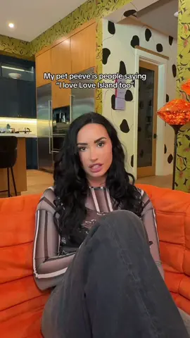 A post by @ddlovato on TikTok caption: no because, you just don’t understand #loveislandusa 