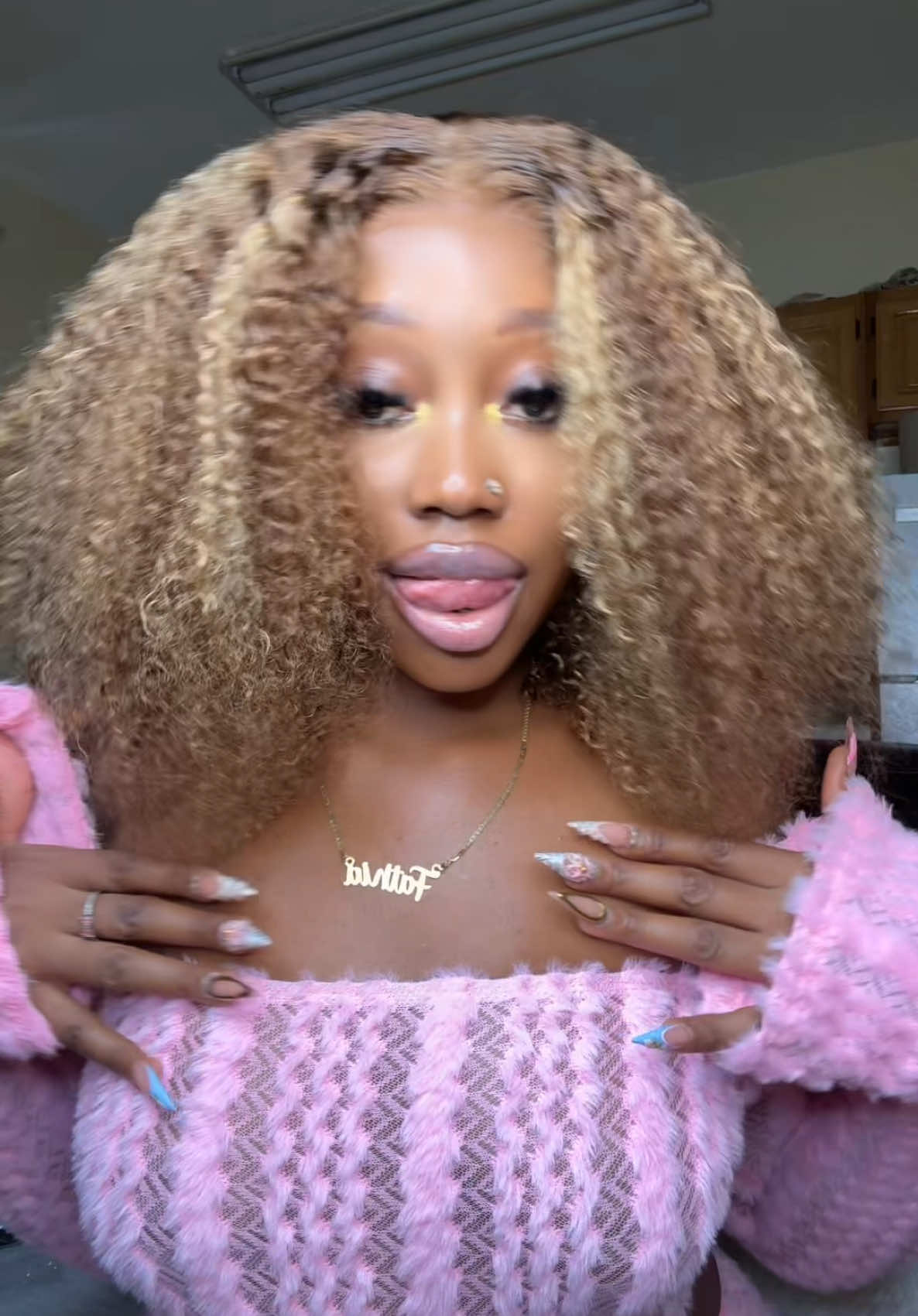 A post by @_teemalii on TikTok caption: What time are you seeing this 😍😍