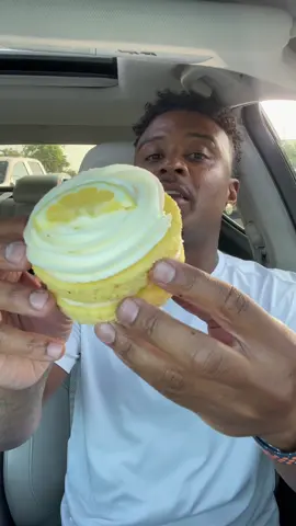 A post by @shawnfoodreviews7 on TikTok caption: Crumbl cookie review 🍪 #crumblecookie #crumbl #cookies #mukbang #eating #mukbangasmr #Foodie #foodtiktok #asmreating #eat #eatingshow #fyp #fypシ 