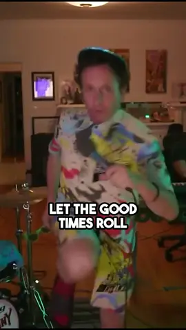 A post by @paulyshore on TikTok caption: Hey stoners. Are you ready for a sing-along? Let’s do it. Good times roll, man! The world is crumbling but we’re not doodzzz