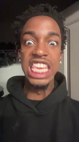 A post by @rulaempire on TikTok caption: #viral #rula #fyp 