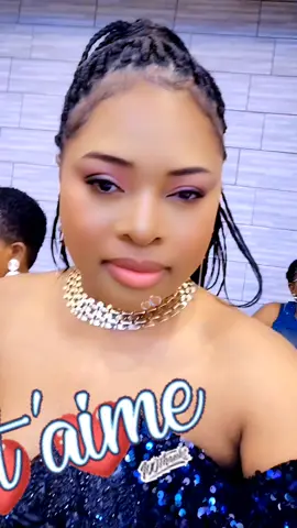 A post by @christianeazewo on TikTok caption: excellente journée à vous mes amours 🥰🙏🏾