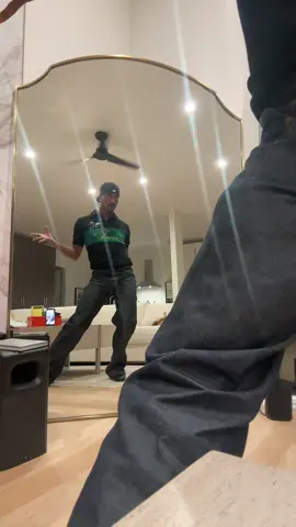 A post by @itsseanbankhead on TikTok caption: 🔂 lil freestyle vibe before bed