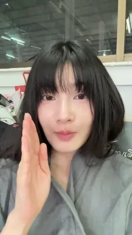 A post by @davikahchannel on TikTok caption: #clairebell @mable_siriwalee 
