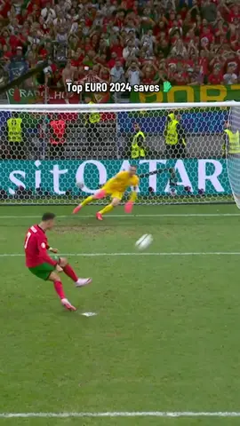 A post by @uefaeuro on TikTok caption: 🙅‍♂️❌🧤 #EURO2024 