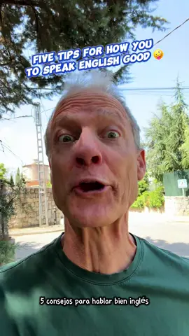 A post by @mikethechameleon on TikTok caption: #gudenglish #humor #funenglish #mikethechameleon 
