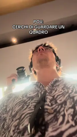 A post by @matteopaolillofficial on TikTok caption: Già lo so che direte “vabbe ma pure tu stavi col telefono”.