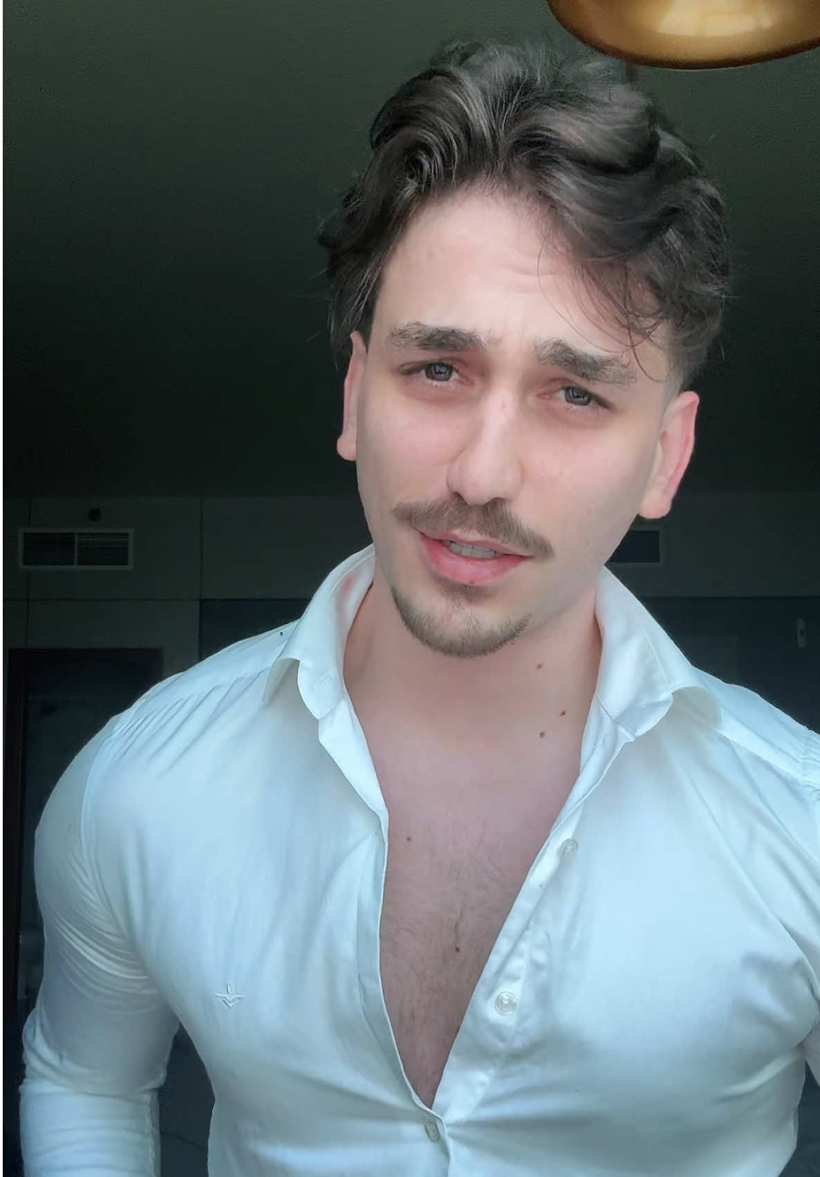 A post by @nourmar5 on TikTok caption: ابيض ولا اسود؟