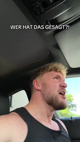 A post by @flowiehe on TikTok caption: WER HAT DAS GESAGT?!☝🏼🌚 #real #fitness #gym #fitnessinfluencer #trend 