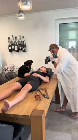 A post by @miss_schumiiiiandfamily on TikTok caption: -Werbung - 🎉 **Keine Überraschungen mehr bei Zahnarztrechnungen!** 🦷✨   Klick jetzt auf den Link in meiner Bio und hol dir den Zahnzusatztarif von dentolo! ✅ Der erste Probemonat ist sogar KOSTENLOS! 😍🔥   Überzeuge dich selbst, wie sinnvoll so ein Tarif ist! So bleibt dir das böse Erwachen 😱 erspart, und du kannst entspannt zum Zahnarzt gehen! 😁🦷   Sichere dir jetzt deinen Schutz und lächle sorgenfrei! 😃✨ @dentolo #zahnarztpraxis #zahnarzt #comedyvideo #umschulung #funnyvideos😂 #vorsorge #zähne #schutz 