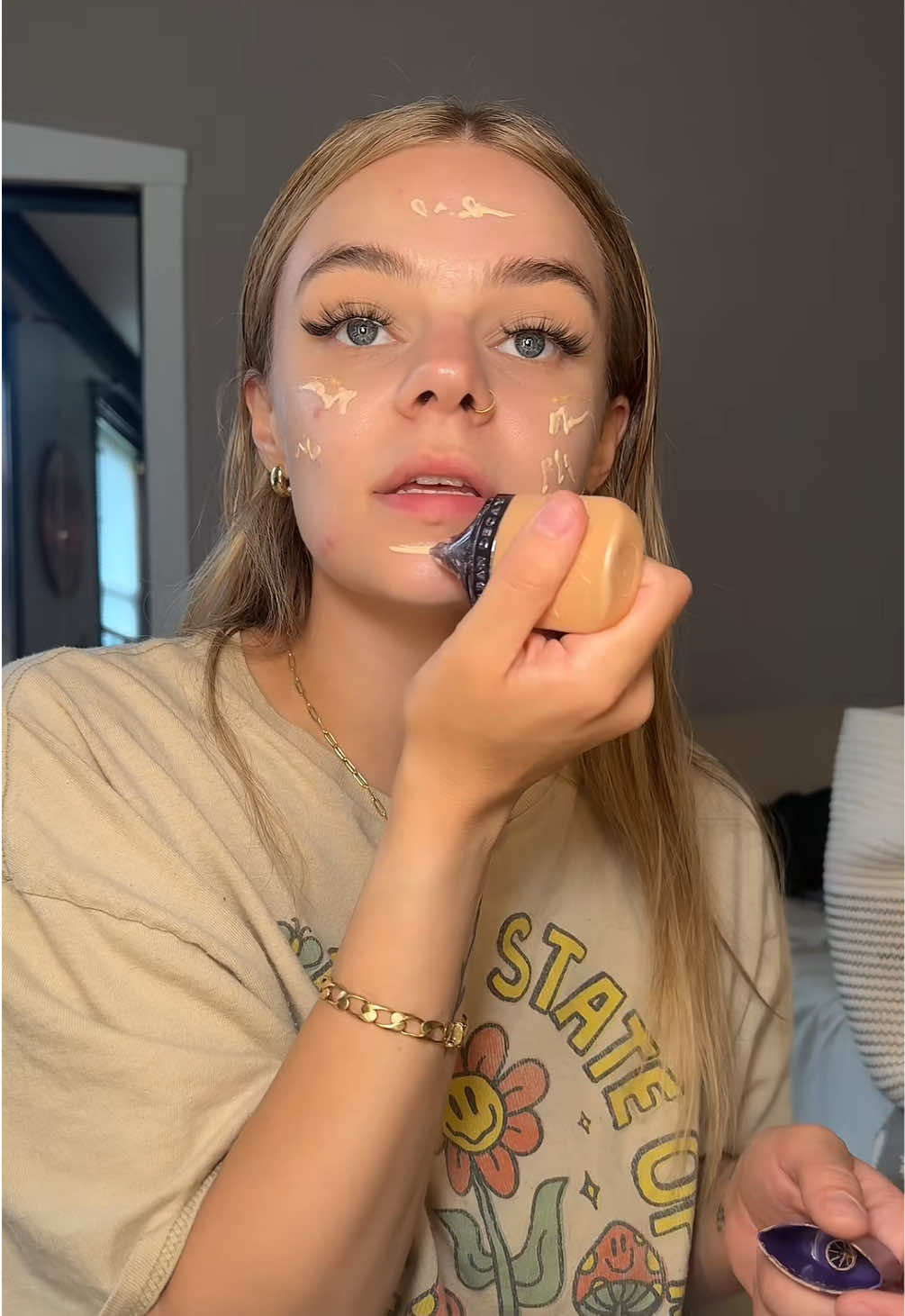 A post by @heyitsmaryalice on TikTok caption: being unapologetic is something i have no choice to respect #chronicallyonline #hottake #jojosiwa #addisonrae #cringe 