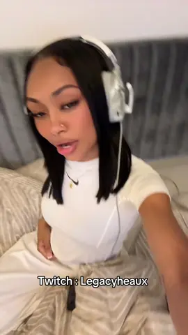 A post by @legacyheaux on TikTok caption: Gamer friends 🥹? #foryou #viral #trending #youngandreckless #legacylee #nttv 