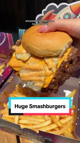 A post by @jenz_losangeles on TikTok caption: The only smashburger place where it’s socially acceptable to have a bun:patty ratio like this 😭📍Burger 3000 #la #restaurant #recommendation #WhereToEat #burger #smashburger #Foodie #wagyu 