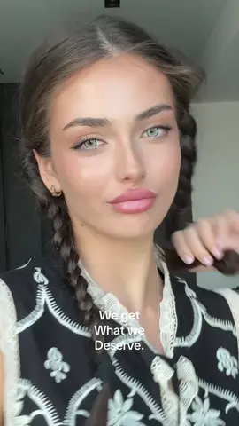 A post by @andreea_bostanica on TikTok caption: 🤍