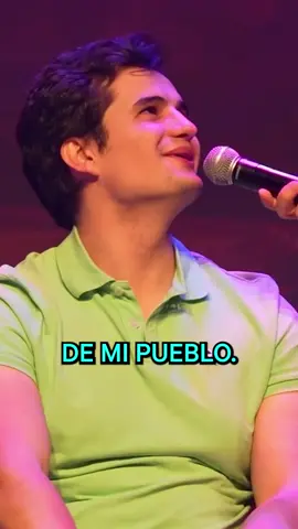 A post by @juandavila__ on TikTok caption: CONCEJAL DE IA. #comedia #juandavila #comediante #humor #humorenespañol #monólogo #humortiktok #risa #risas #comicoespañol #monólogos 