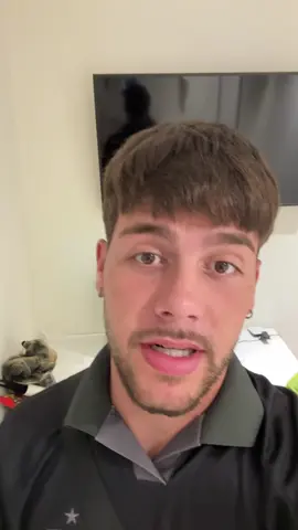 A post by @borjaa_fdeez on TikTok caption: No pensaba que tenía tantos billetes jajajjaja 