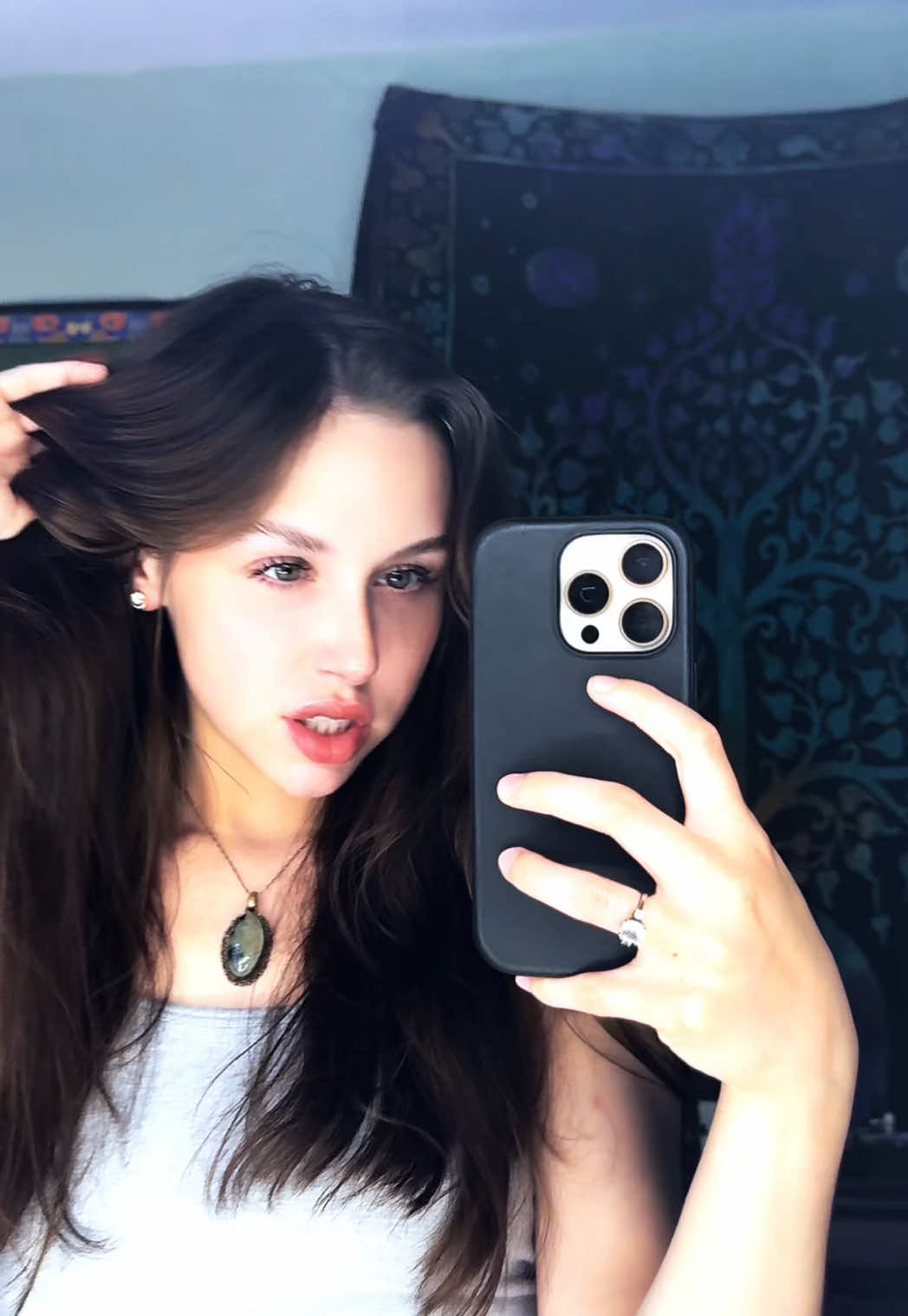 A post by @jazminkotschi on TikTok caption: idk what to post !! #foryoupage #fypage #fyp #fypageeee #tarayummy #ilovemybf #iwantalabubu 