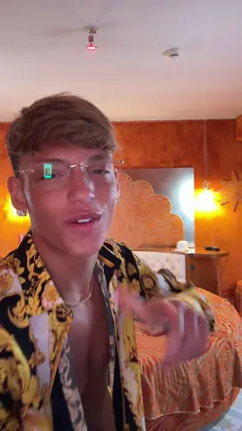A post by @domenicoespositooo_ on TikTok caption: avete già visto qualche spoiler🫣 @Miriam   