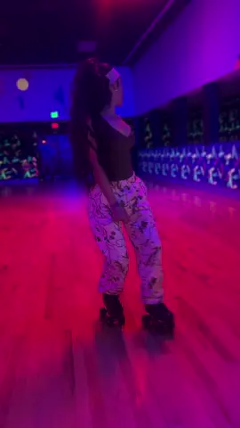 A post by @rollinwithnunu on TikTok caption: 🤍#rollinwithnunu #fyp #rollerskating #trending #viral #foryoupage 