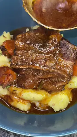 A post by @arimonika on TikTok caption: I’m your mom now and I’m going to teach you how to make braised short rib #imyourmomnow #EasyRecipe #dinnerrecipe #howtocook #dateideas #datemeal 